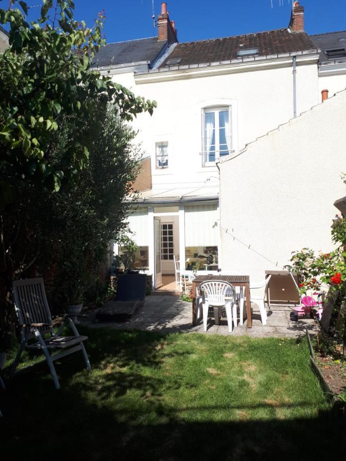La maison d`hôtes de Constance Le Mans Exterior foto